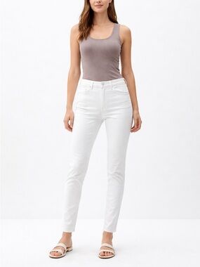 New White High Rise Straight Jeans